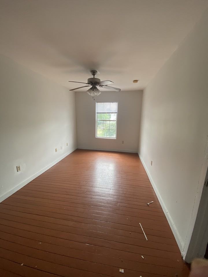 1 Dewey St - Photo 2 of 11