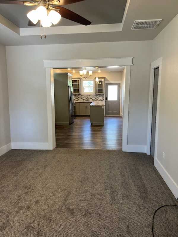 509 Rudd Ave - Photo 3 of 14