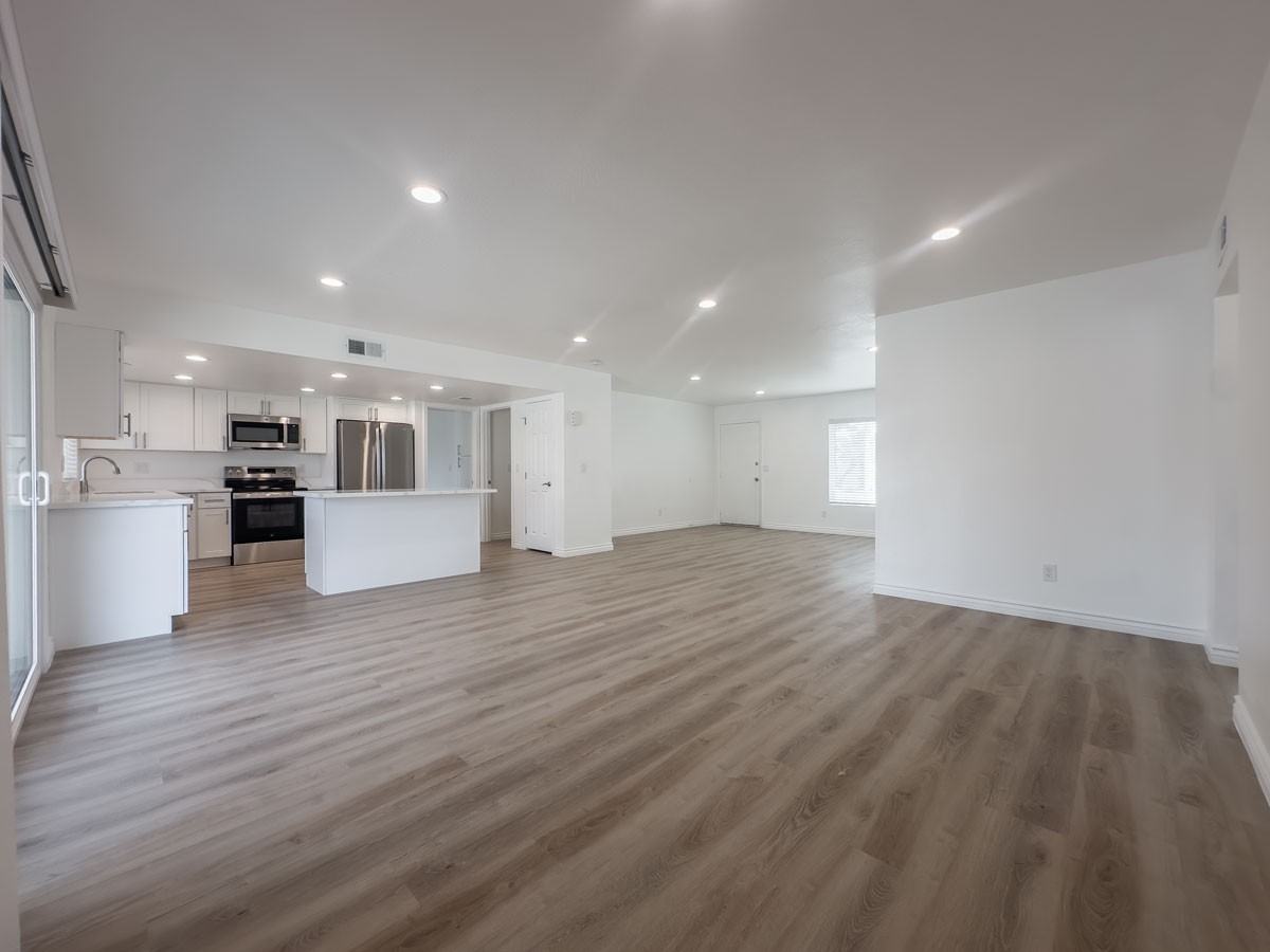 4140 W Orchid Ln - Photo 4 of 17