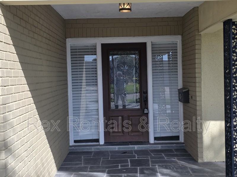 4095 14th St Ne - Photo 2 of 35