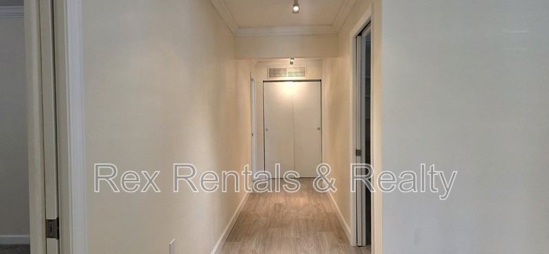 4095 14th St Ne - Photo 6 of 35