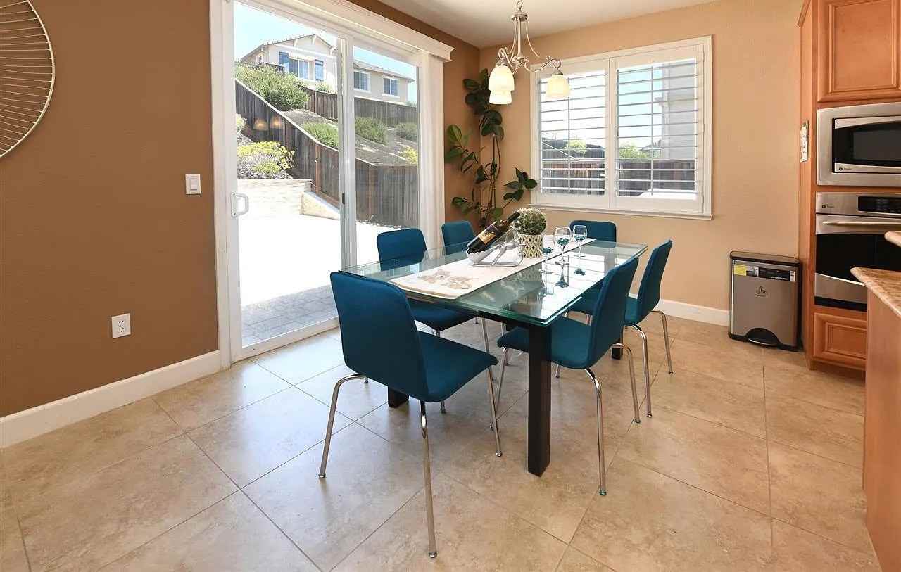 2527 Cipriani - Photo 4 of 19