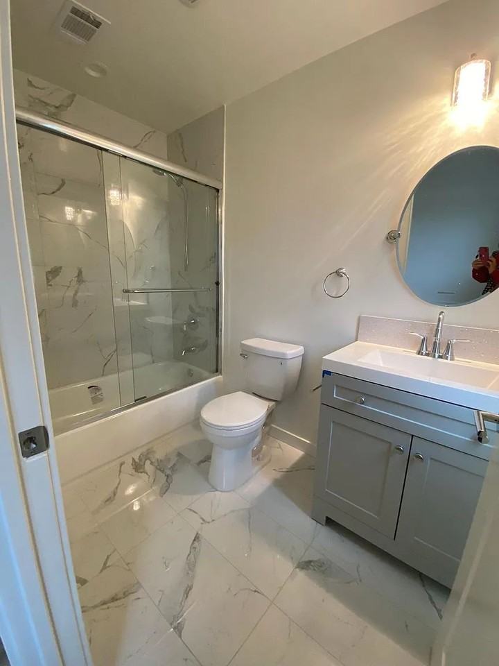 1515 W 27th St - Photo 2 of 10