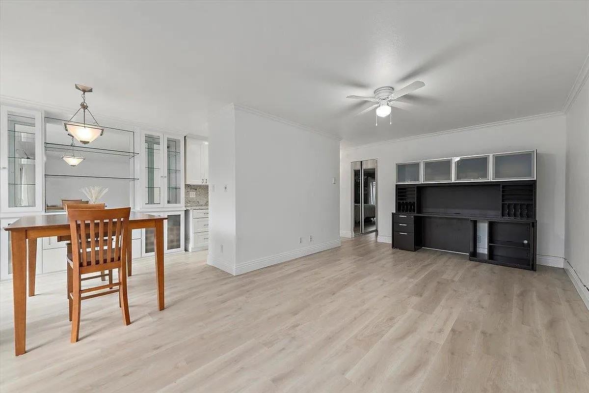 120 Saratoga Ave #107 - Photo 6 of 13