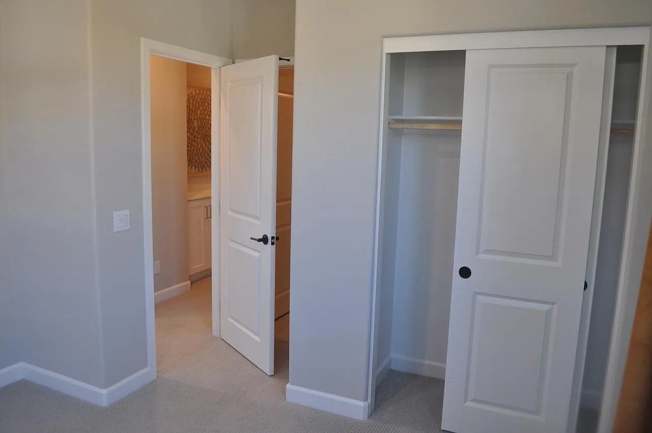 1232 Sunrise Vw #101 - Photo 4 of 8