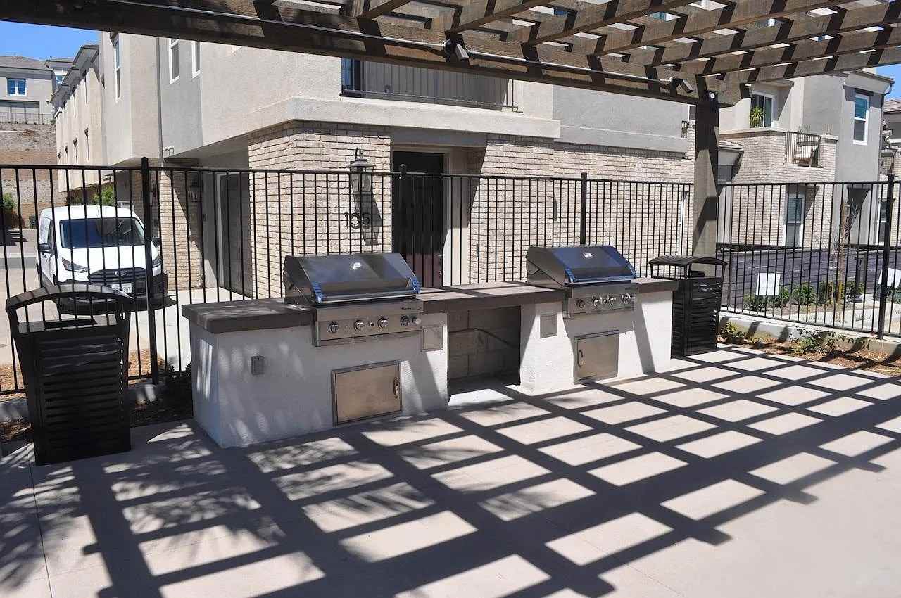 1232 Sunrise Vw #101 - Photo 7 of 8