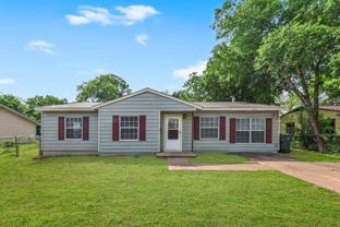 705 Crockett Dr - Photo 1 of 1