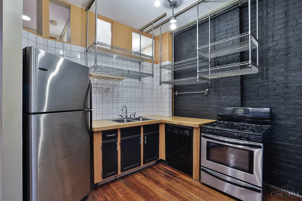 1336 Main St - Photo 5 of 14