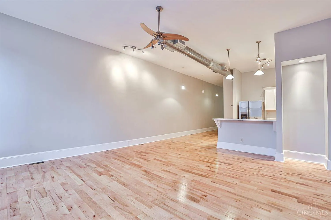 15 E Court St - Photo 7 of 20