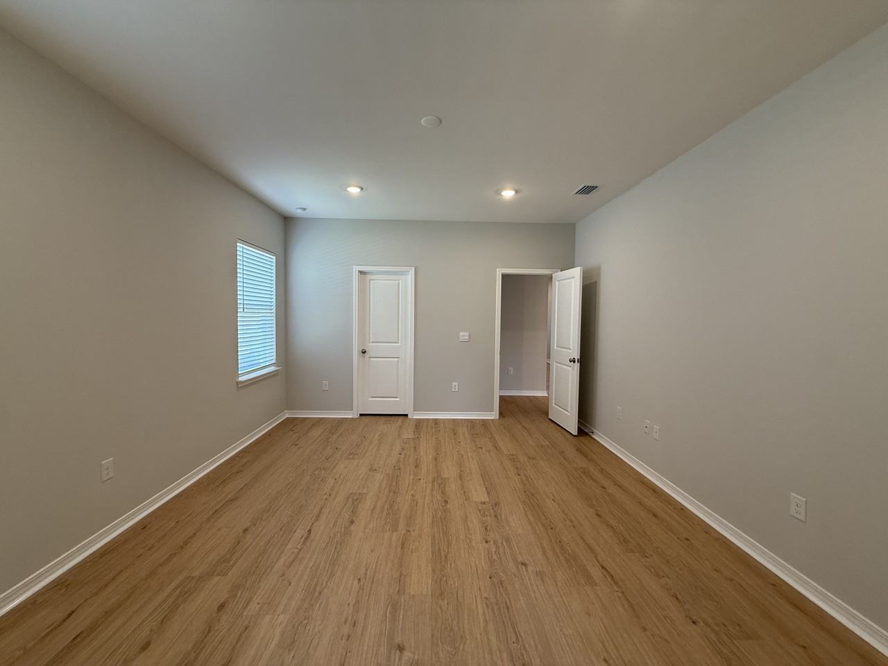 23903 Dominus Dr - Photo 5 of 17