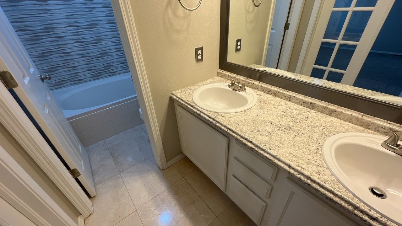 8063 Cooper River Dr - Photo 6 of 14