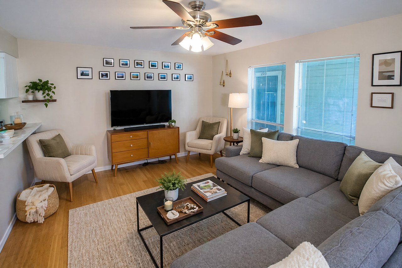 202 E 45th St #203 - Photo 4 of 17