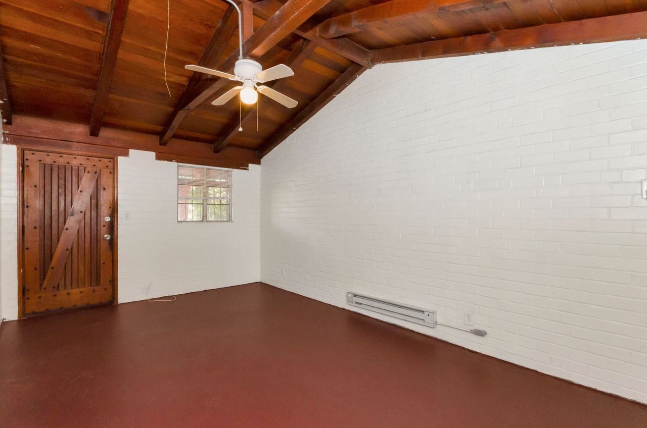947 N Alvernon Way #3 - Photo 4 of 17