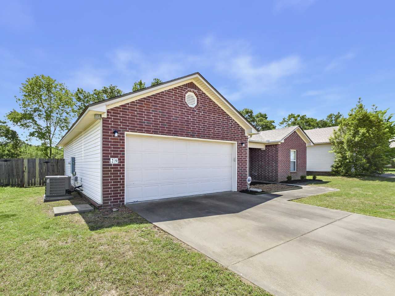 29 Green Apple - Photo 2 of 18