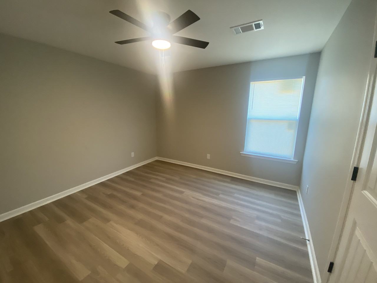 1311 Lee Mac Dr - Photo 7 of 15