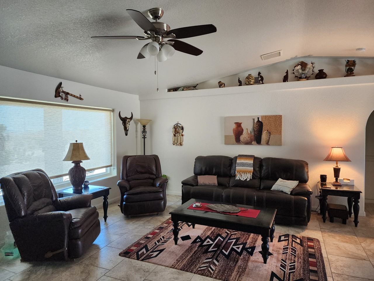 600 Mohican Dr - Photo 5 of 24