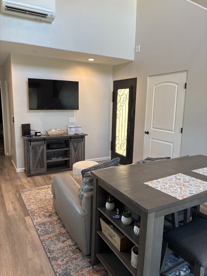 2042 Swanson Ave #A - Photo 2 of 13