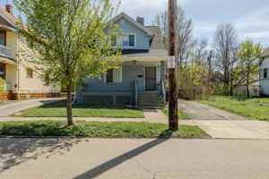 featured image of 12012 Parkhill Ave