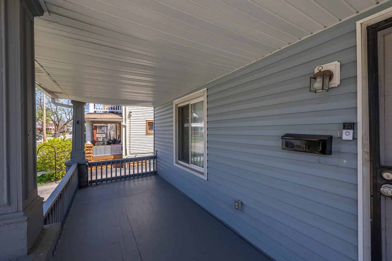 12012 Parkhill Ave - Photo 6 of 25