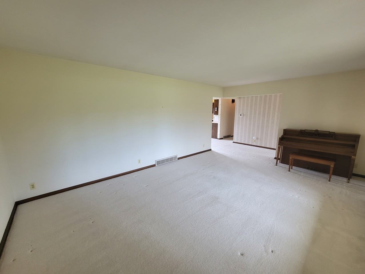 4737 61st St - Photo 4 of 21