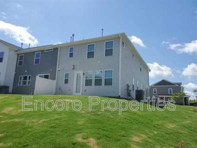 731 Amarra Dr - Photo 3 of 13