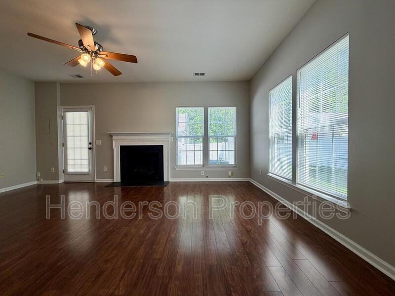 9552 Glenashley Dr - Photo 5 of 19