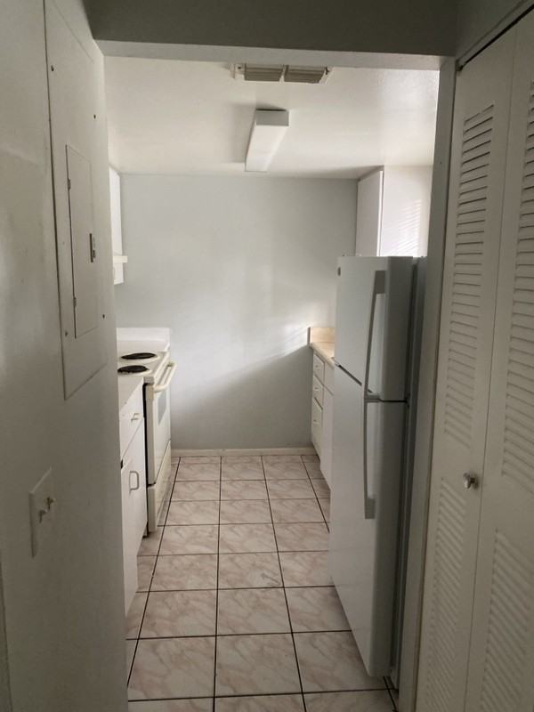 1913 Truman Rd - Photo 4 of 15