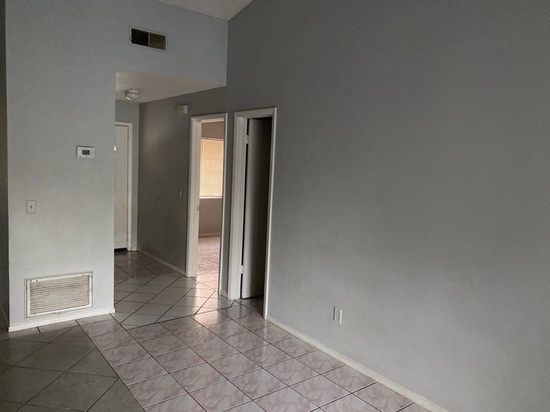 1913 Truman Rd - Photo 5 of 15