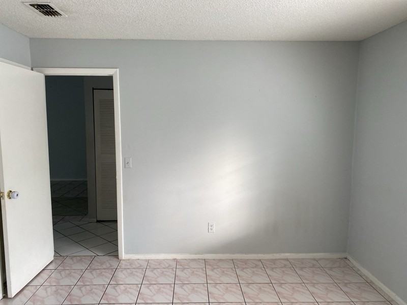 1913 Truman Rd - Photo 6 of 15