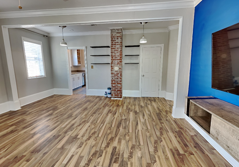 1518 Pinewood Dr - Photo 3 of 21