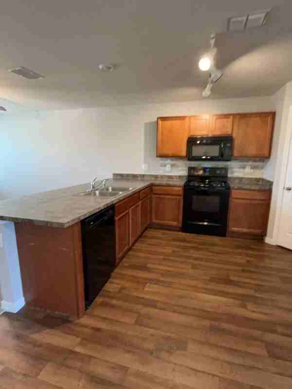 317 Fern Ct - Photo 2 of 14