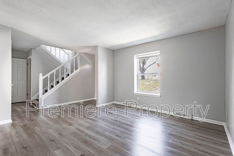 6202 E 129th St - Photo 2 of 14