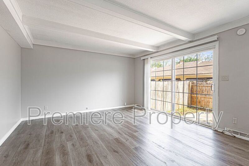 6202 E 129th St - Photo 5 of 14