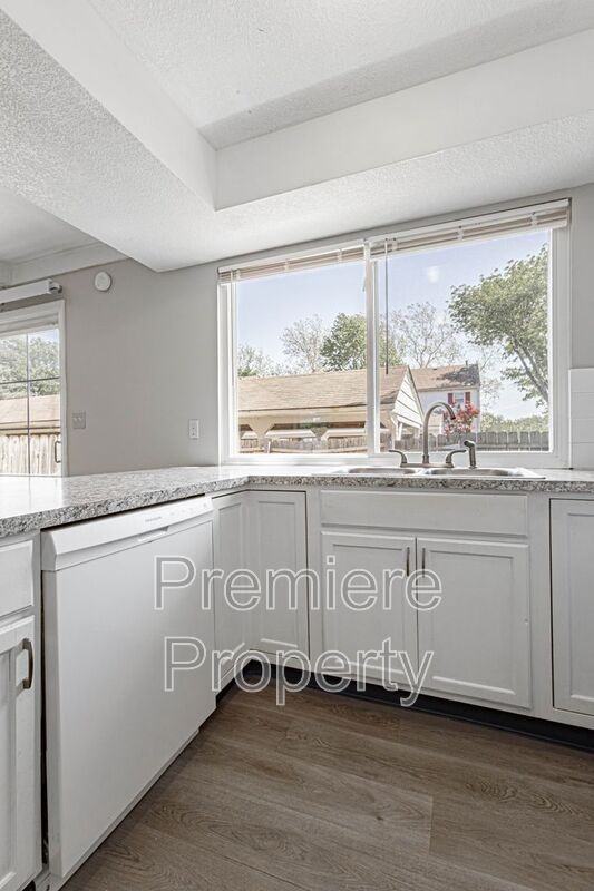 6202 E 129th St - Photo 6 of 14