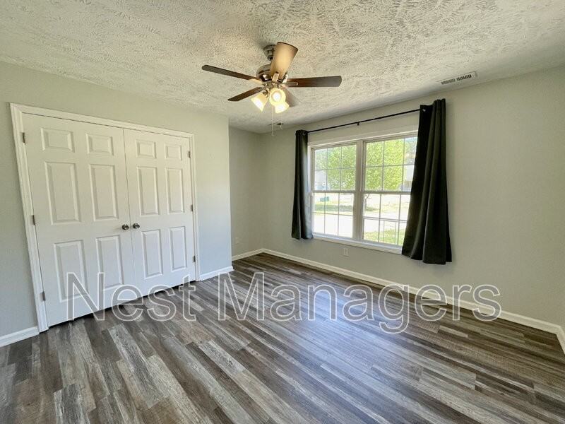 4209 Achilles Dr - Photo 3 of 26