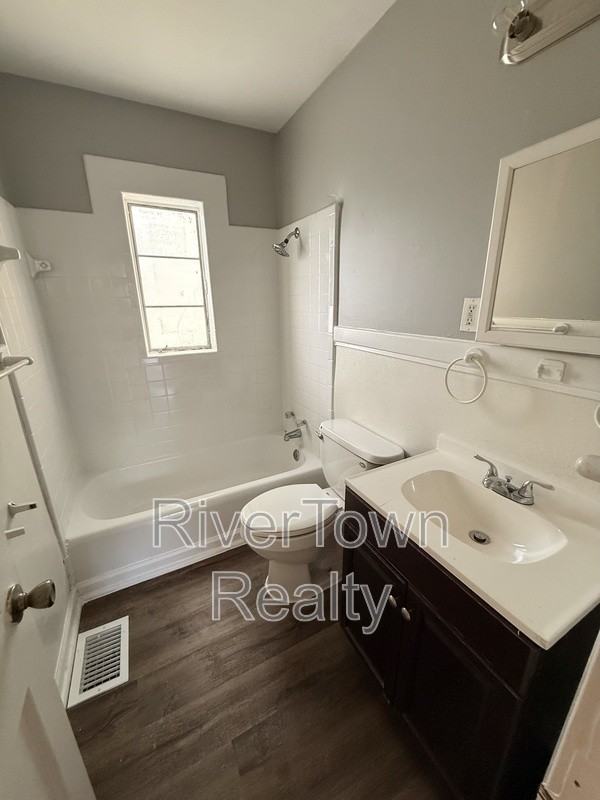 4072 Grey Rd - Photo 3 of 11