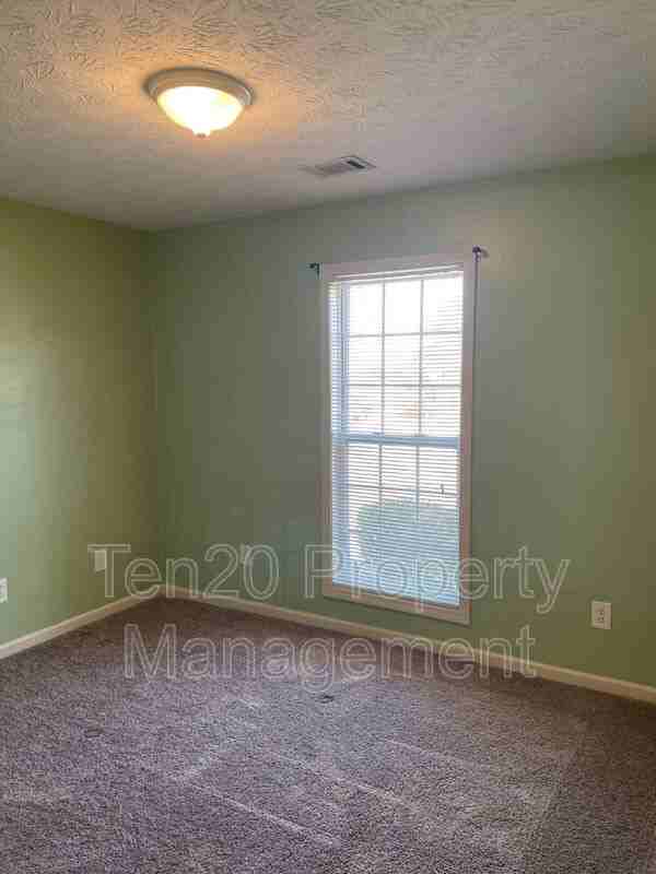 5715 Boby Dr - Photo 7 of 21