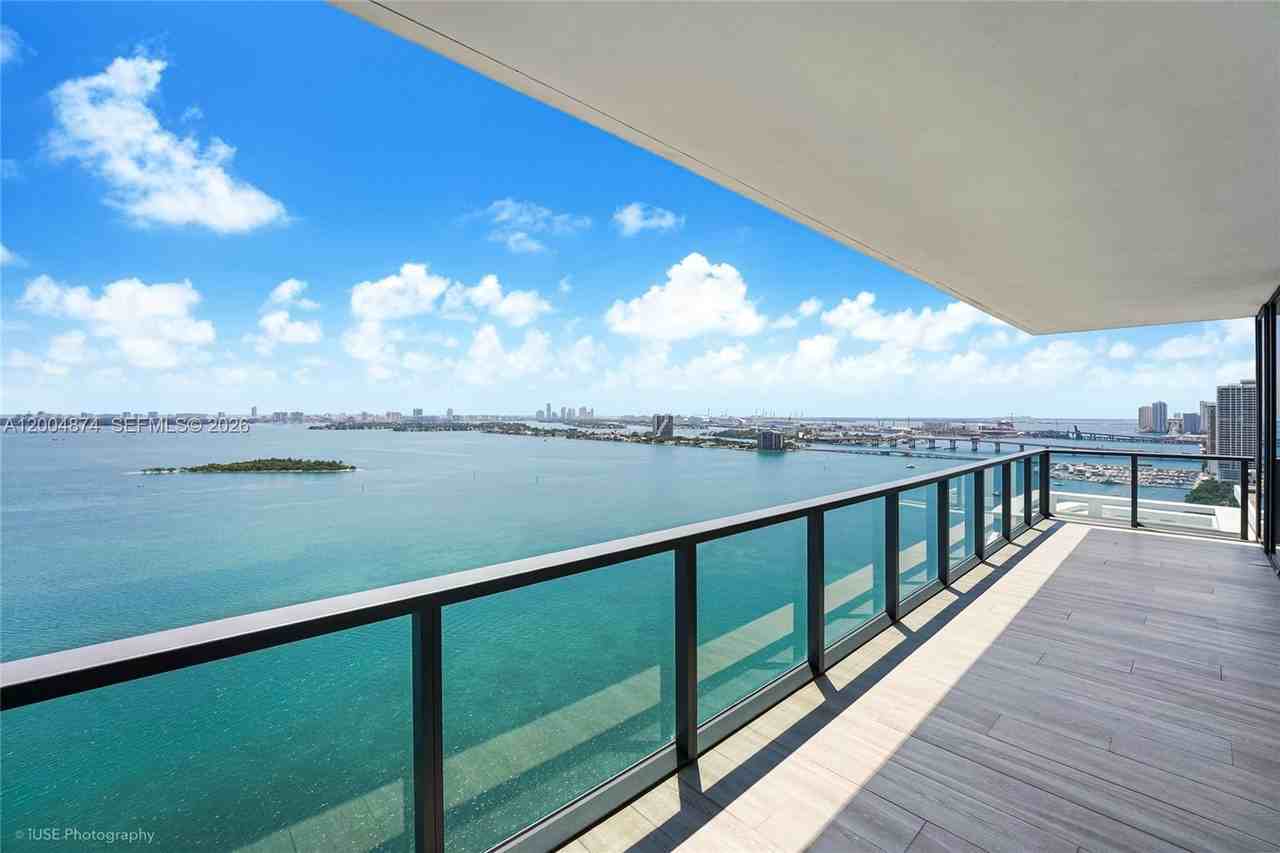 NE 24th St & Biscayne Blvd - Photo 3 of 14