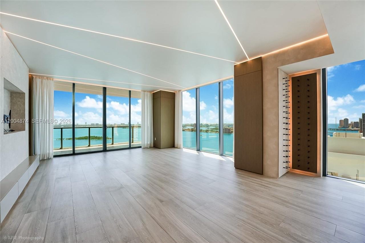 NE 24th St & Biscayne Blvd - Photo 5 of 14