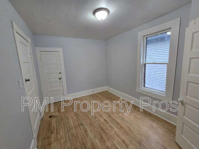 3111 W Walnut St - Photo 6 of 18