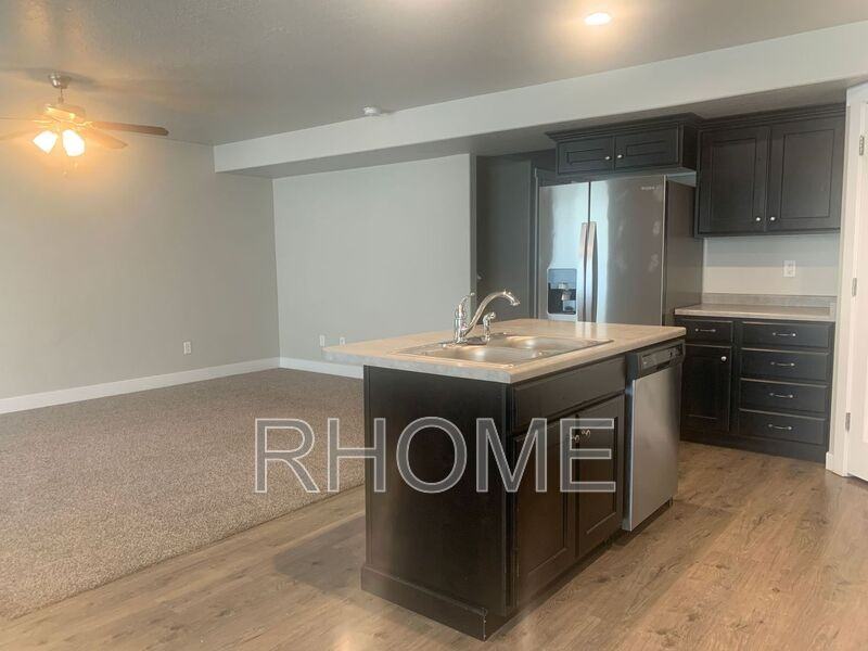 981 N Apple Seed Ln - Photo 4 of 14