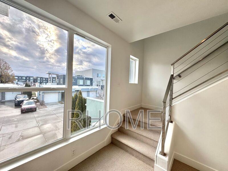 10384 S Clarks Hill Dr #107 - Photo 5 of 9