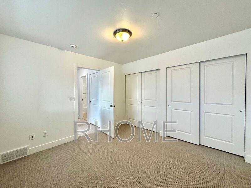 10384 S Clarks Hill Dr #107 - Photo 6 of 9