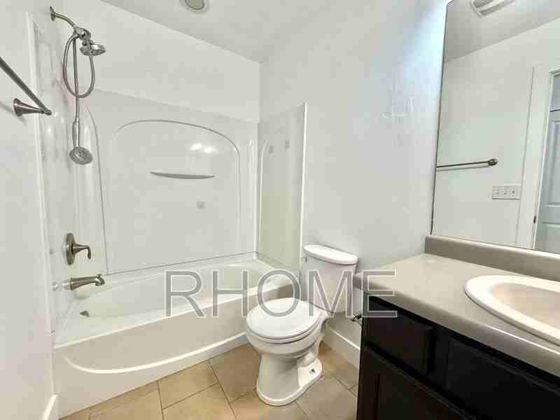 10384 S Clarks Hill Dr #107 - Photo 7 of 9