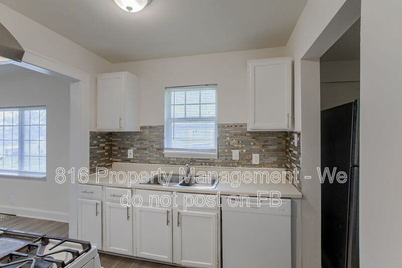 6215 S Benton Ave - Photo 7 of 24