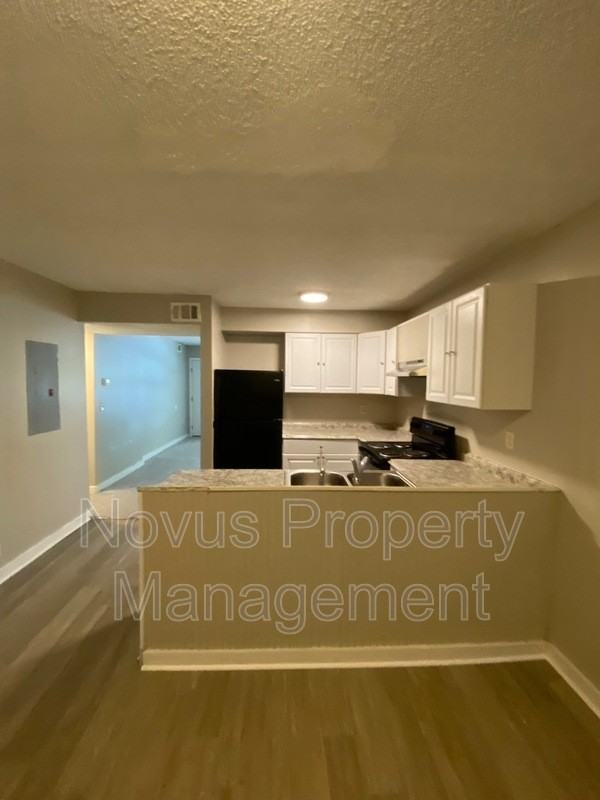 124 Bowen St #H - Photo 4 of 15