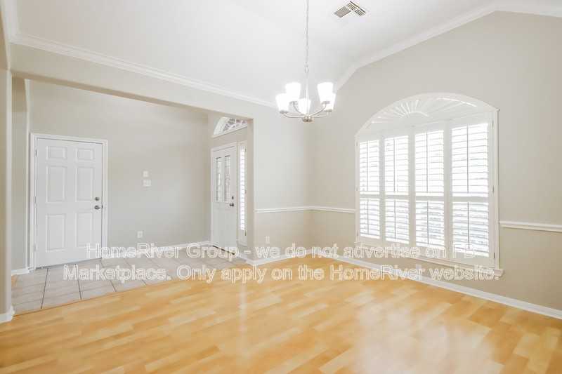 20618 Carmine Oak Ct - Photo 4 of 21