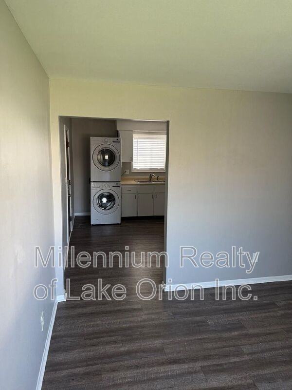 80 Myron St #1 - Photo 5 of 10