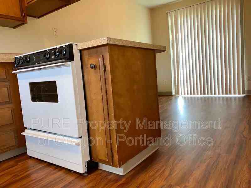 2143 Sw Townsend Ct - Photo 5 of 16