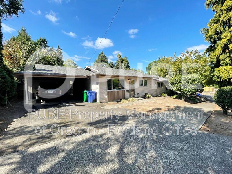 527 Ne 63rd Ave - Photo 3 of 18